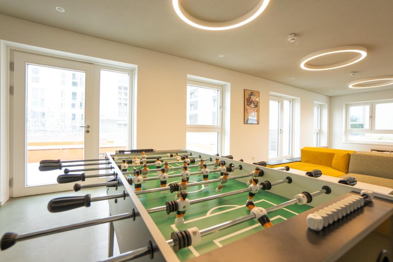 Apartment Posh On 22nd Floor + Loggia, Pool, Gym, Sauna