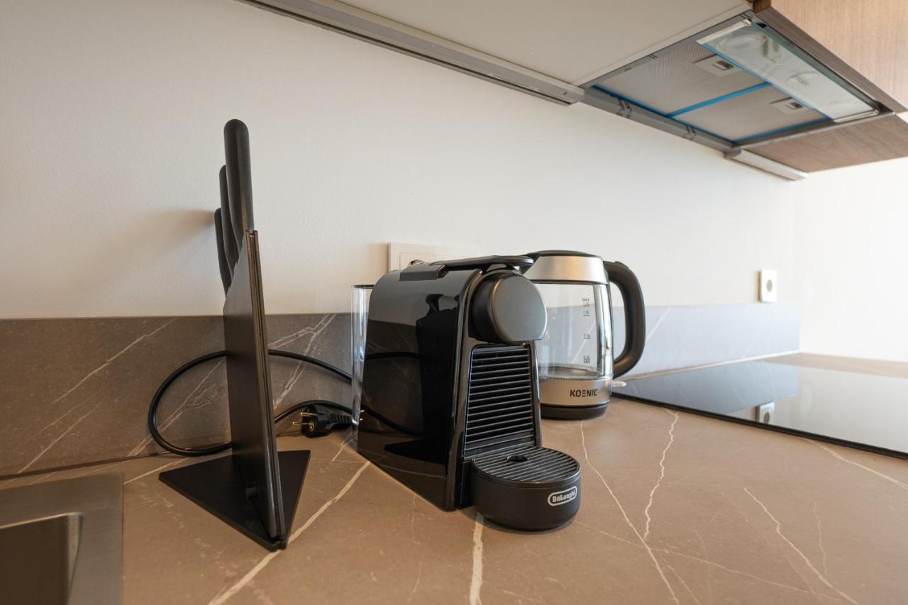Posh On 22nd Floor + Loggia, Pool, Gym, Sauna * Wien